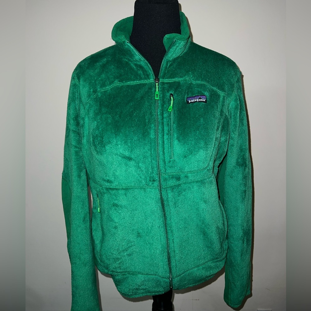 Green fleece Patagonia jacket